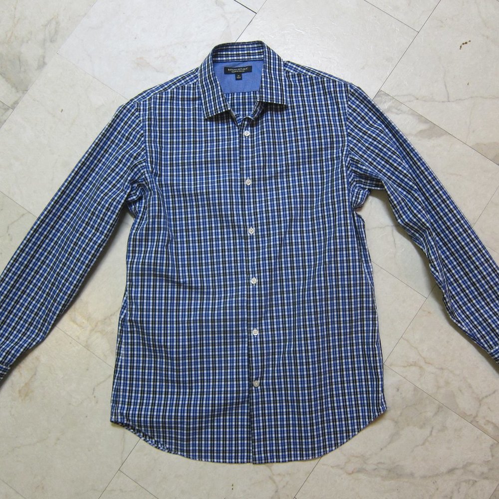 Banana Republic dress shirt Non Iron Slim fit shirt size Medium
